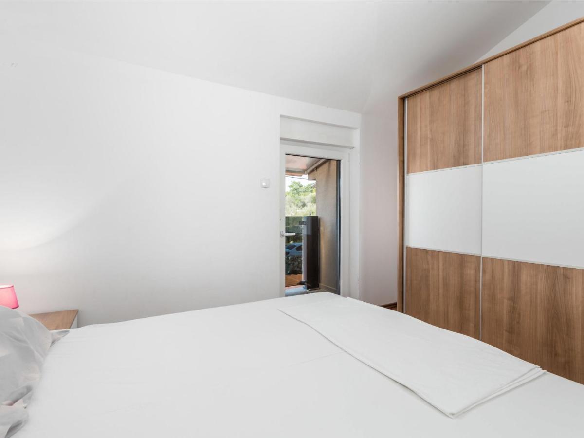 Holiday Home Radmila - Mlk137 By Interhome Šilo Εξωτερικό φωτογραφία